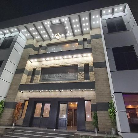 Royaute Luxury Hotel Sialkot Ngoại thất bức ảnh