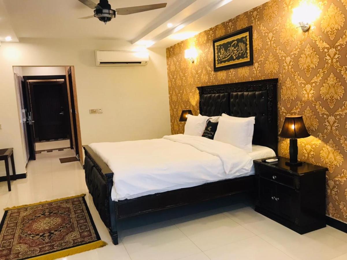 Royaute Luxury Hotel Sialkot Ngoại thất bức ảnh